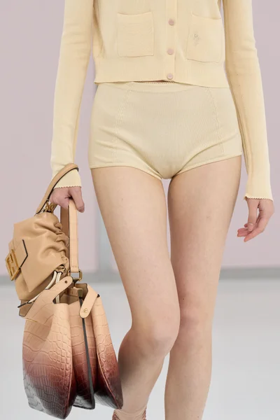 Look 54